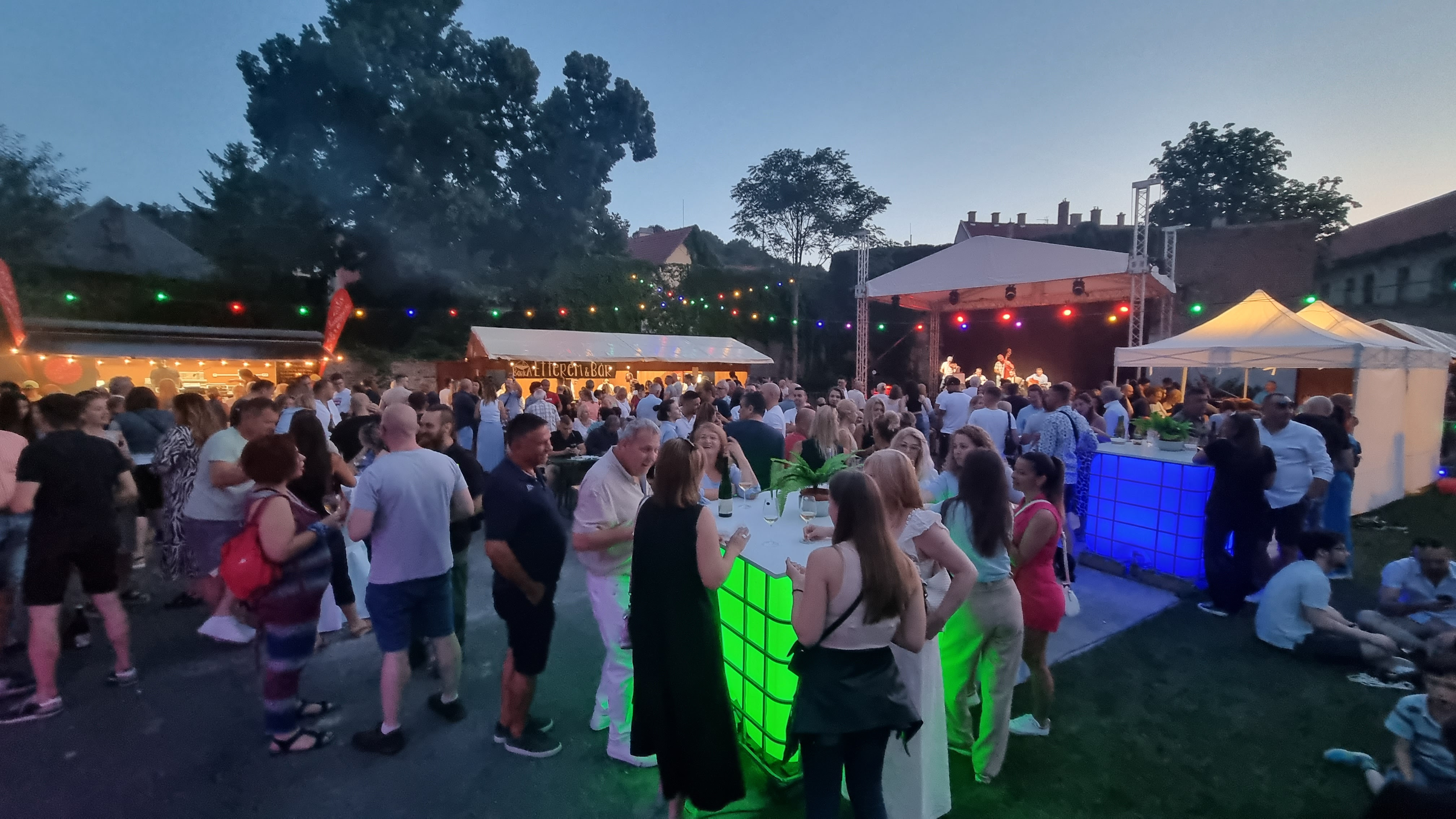 A 20 éves Kontroll és NEO koncert is lesz a CineFesten