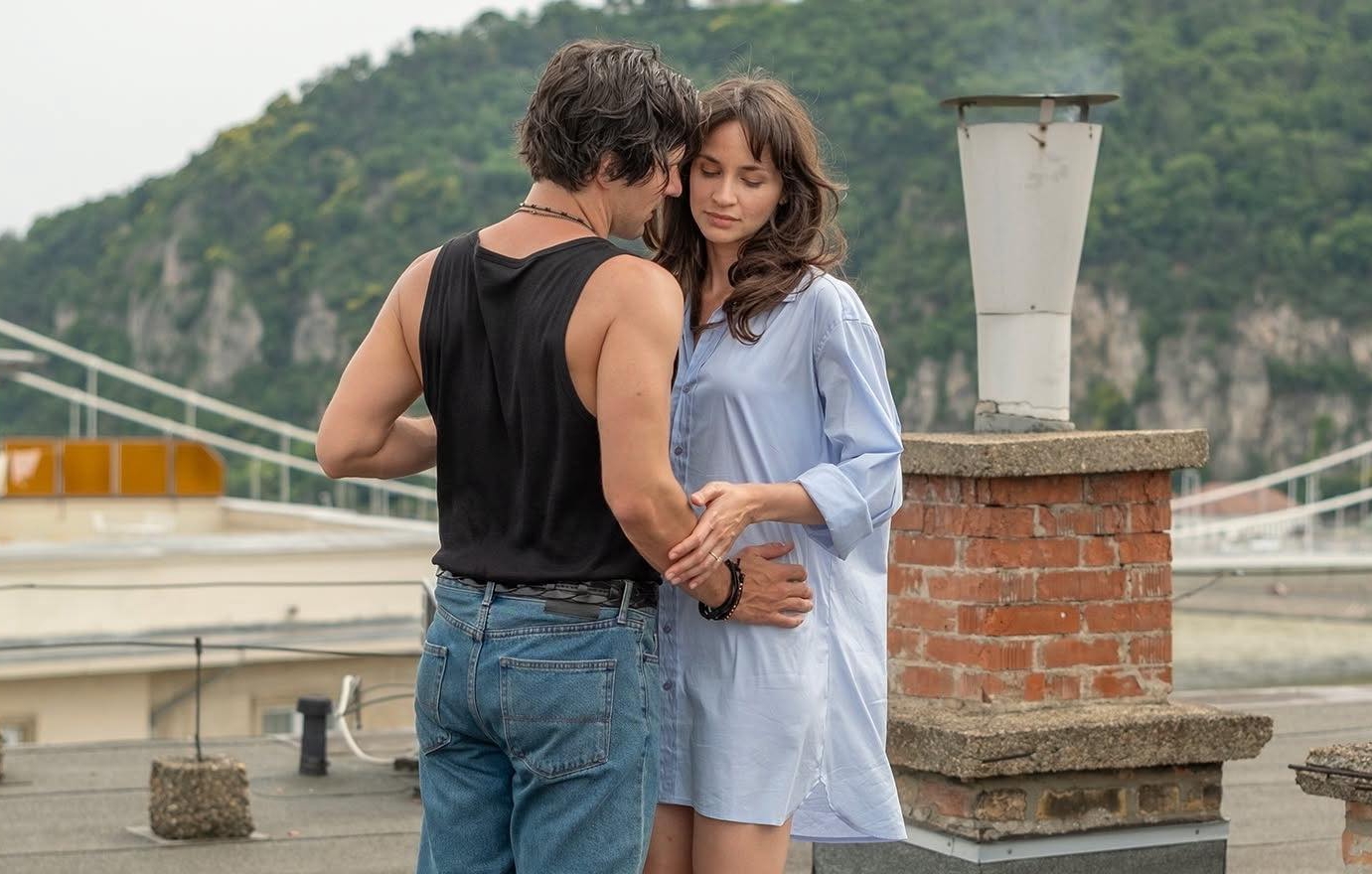 Forog a Hogyan tudnék élni nélküled? című film második része