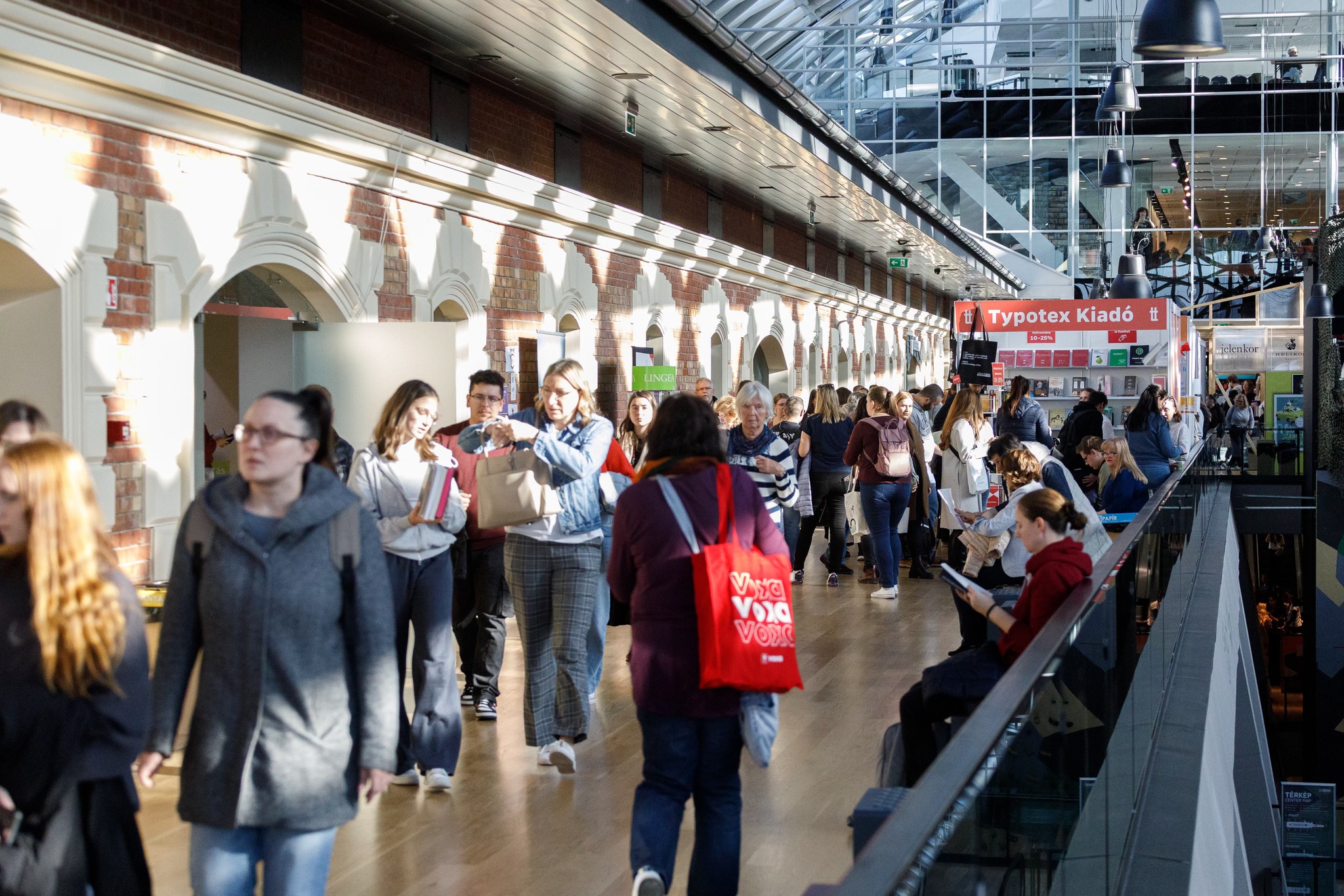 Kelet-közép-európai irodalmak