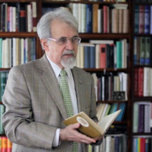 Mózes Huba irodalomtörténész Arany János-díjas