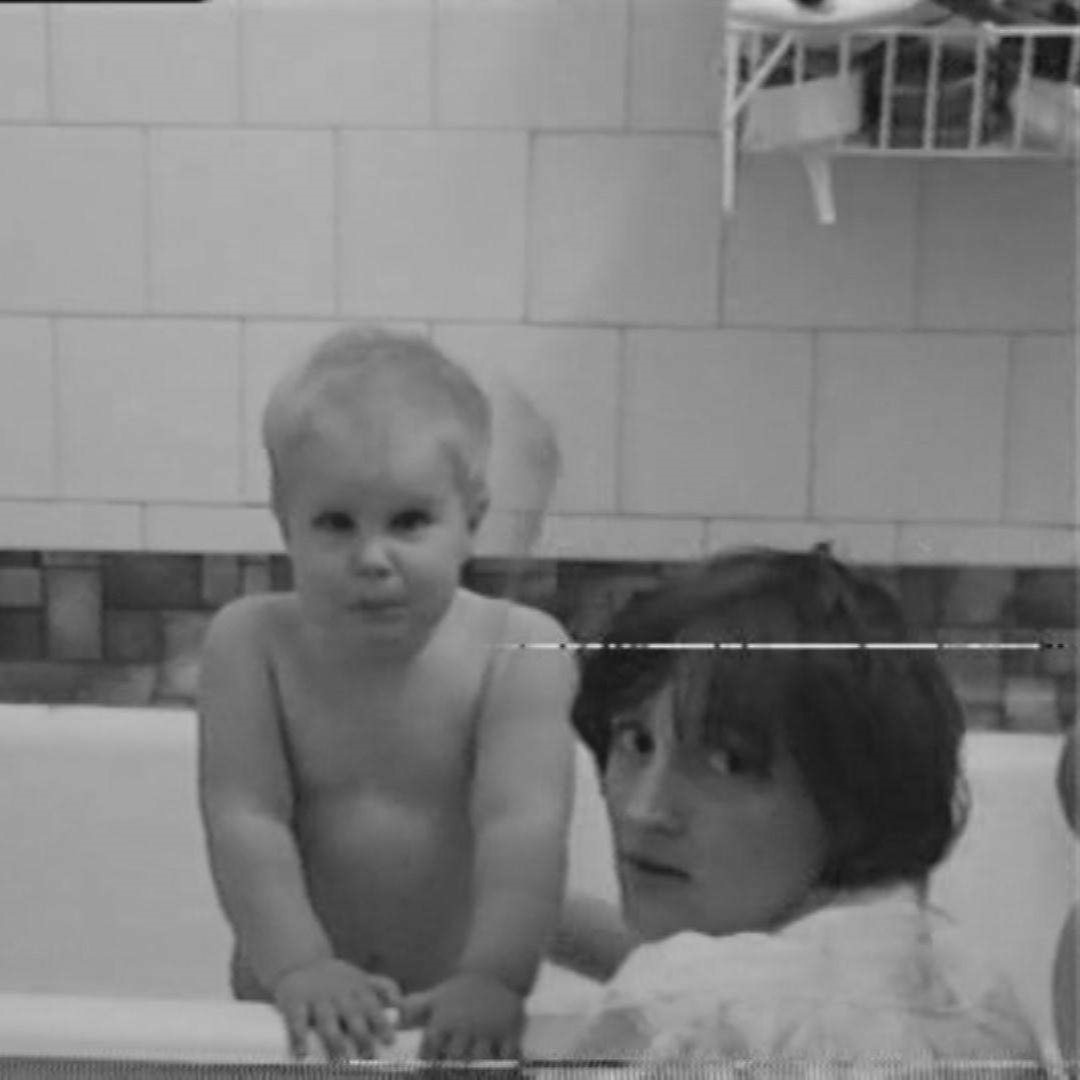 Szia Sári! a Verzión