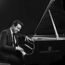 Balázs János New Yorkban koncertezik