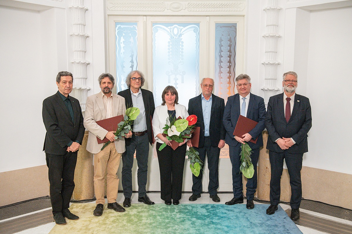 Átadták a Magyar Művészeti Akadémia művészetoktatási elismerő okleveleit