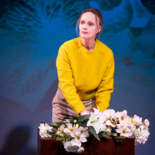 Könnyűvel indul, ősbemutató