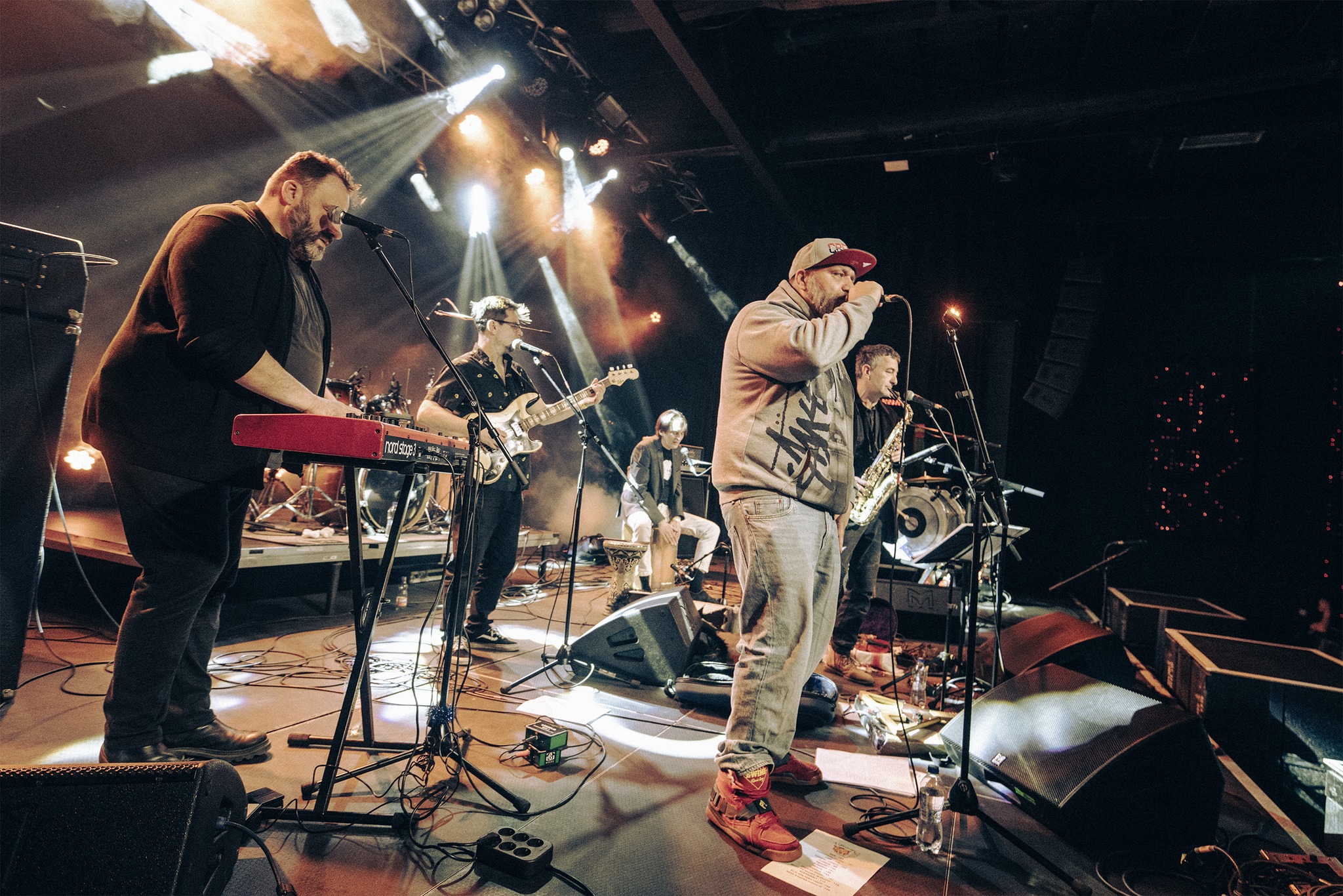 A Zuboly albumbemutatója az A38 hajón