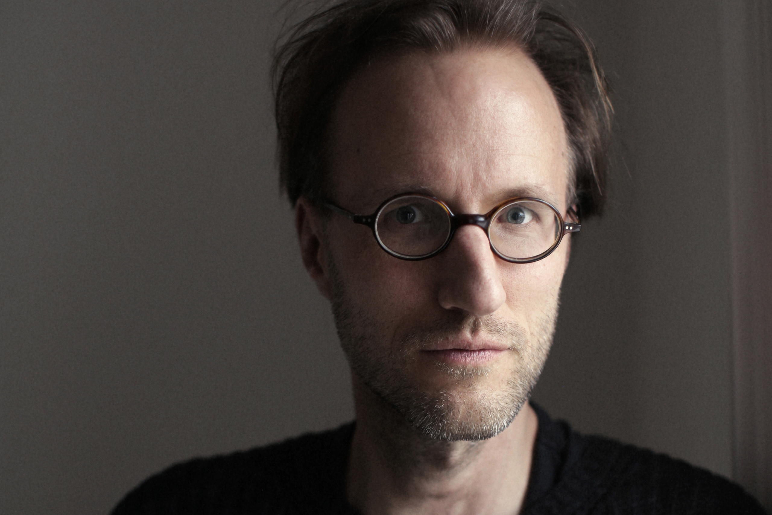 Új és eredeti kifejezési formákat keres