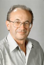 Elhunyt Götz Béla díszlettervező