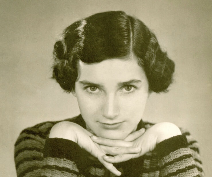 Velem mindig történik valami-bemutató az Akváriumban