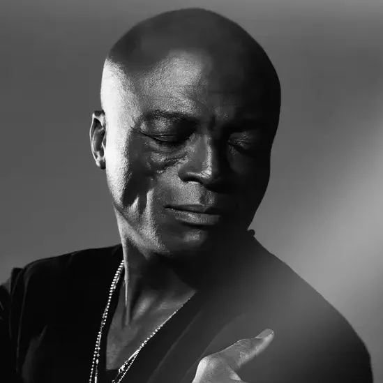 Seal 15 év után Budapesten