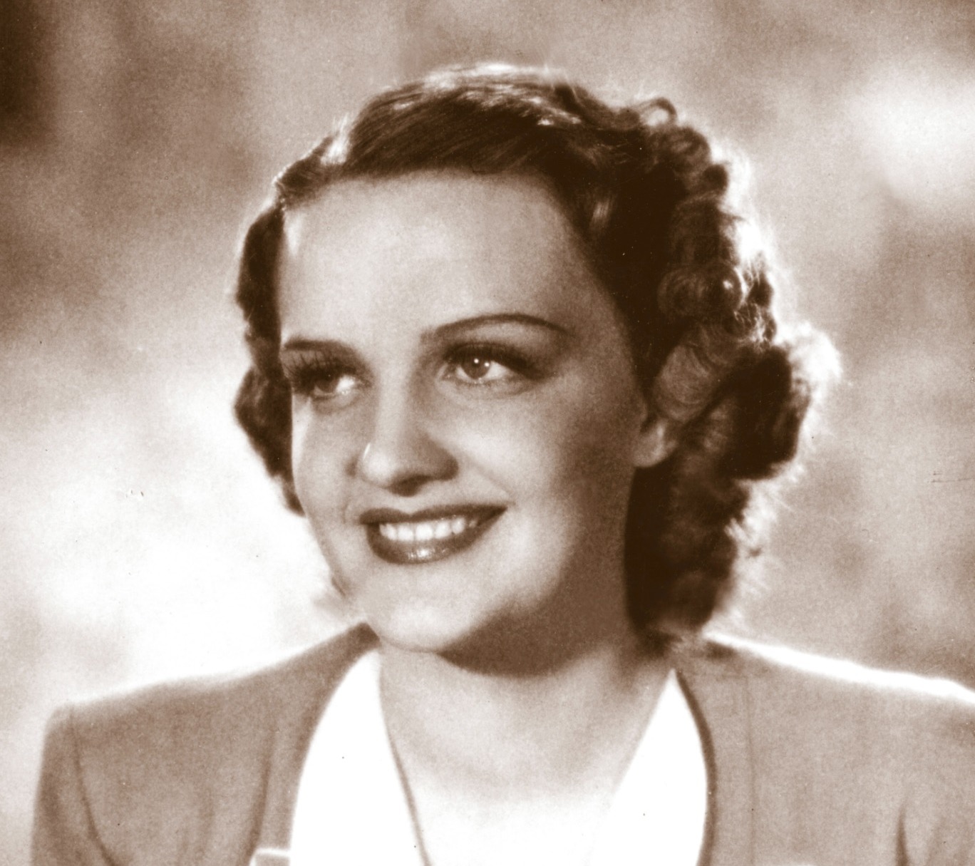 Kiállítás Tolnay Klári munkásságáról