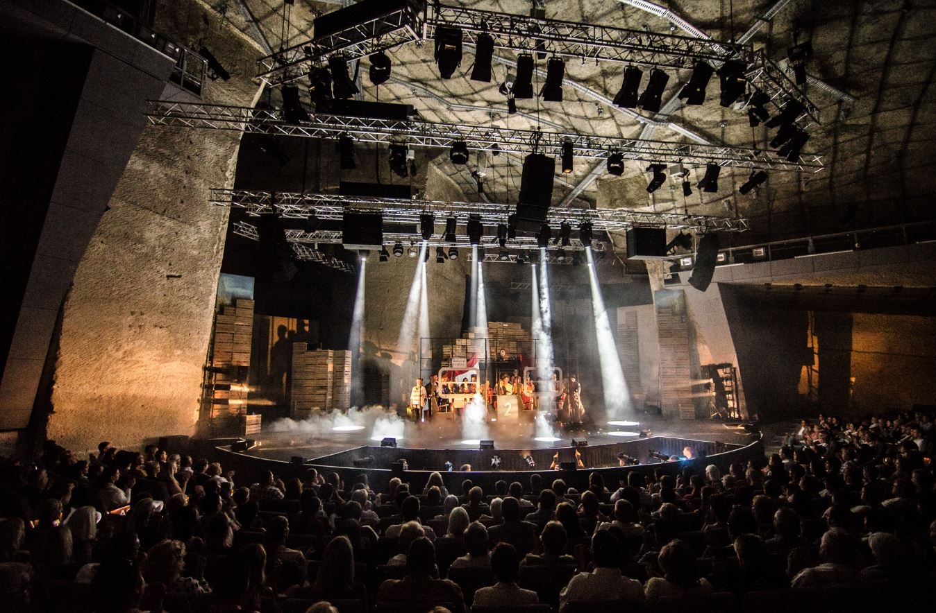 Varázslatok évada a fertőrákosi barlangszínházban