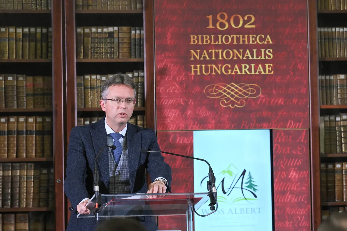 Wass Albert hagyatékát bemutató kiállítás az OSZK-ban