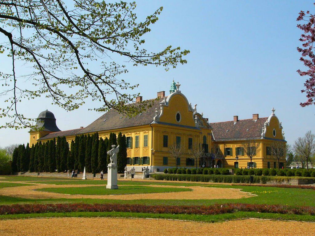 Újra élet a Nagytétényi kastélyban