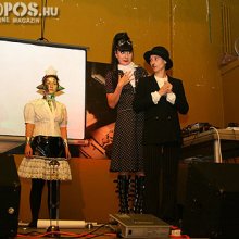 Art Macabre: Robotka (retro sci-fi burlesque), Szociál Klub
