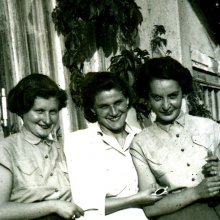 1953 – Éléstár