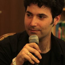 Perem mellől