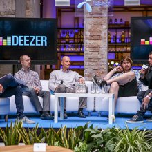 Okostelefonra cseréltük a CD-lejátszót