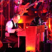 Hans Zimmer magyar zenészekkel lép színpadra Budapesten