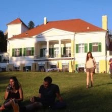Élet a cukrászdán túl