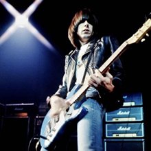 Megjelent magyarul Johnny Ramone önéletrajzi könyve