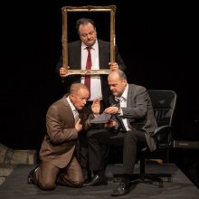Szatirikus passiójáték: így élünk mi