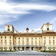 Kortárs kiállítások a kismartoni Esterházy-kastélyban