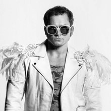 Kivágták a szexjeleneteket az Elton John életéről szóló film orosz változatából