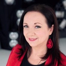 Sebestyén Márta-koncert a MOM Kulturális Központban