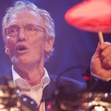 Elhunyt Ginger Baker legendás brit rockzenész
