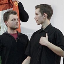 < Pátosz menedzsment >
