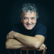 Fantasy elemekkel színesített vígjáték Scherer Péterrel a főszerepben