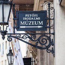 Irodalmi és zenei pályázatokat hirdet a PIM az alkotók támogatására