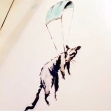 Banksy maszkviselésre buzdít a londoni metrón