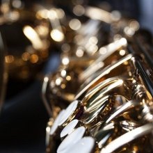 Kétnyelvű jubileumi kiadvány a 30 éves Magyar Jazz Szövetségtől