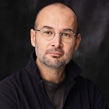A kultúra támogatásának hiánya miatti tiltakozásként állami kitüntetést utasított vissza Alexander Nanau