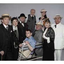 Színészlegendák láthatók szombaton a Vígszínház Monokli című előadásában