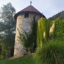 Tales engraved in stones