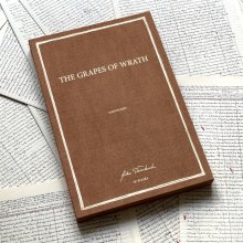 Először jelenik meg Steinbeck Érik a gyümölcs című regényének eredeti kézirata