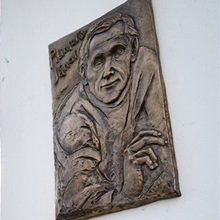 Pilinszky dombormű avatás Gárdonyban