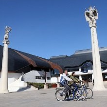 Megújult Makovecz Imre művelődési háza Sárospatakon