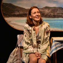 Shirley Valentine Balsai Mónival a Centrál Színházban