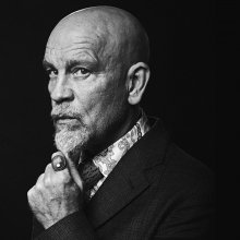 A zenekritikus című előadással érkezik Budapestre John Malkovich