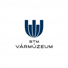Középkori vár napja