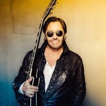 Al Di Meola duplázik a Müpában