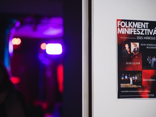 Félúton: progresszív hagyomány