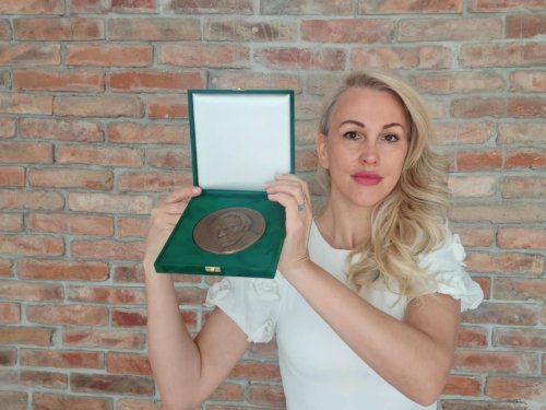 Bánhidi Lilla kapta a Szabó Lőrinc irodalmi díjat