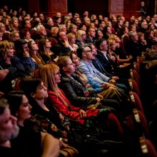 Alföldi vadnyugat, lecsúszott rockzenész és Curtis