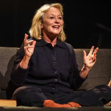 Közelmúlt fals tükörcserepekben