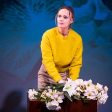 Könnyűvel indul, ősbemutató