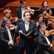 Jöjjetek, imádjuk?